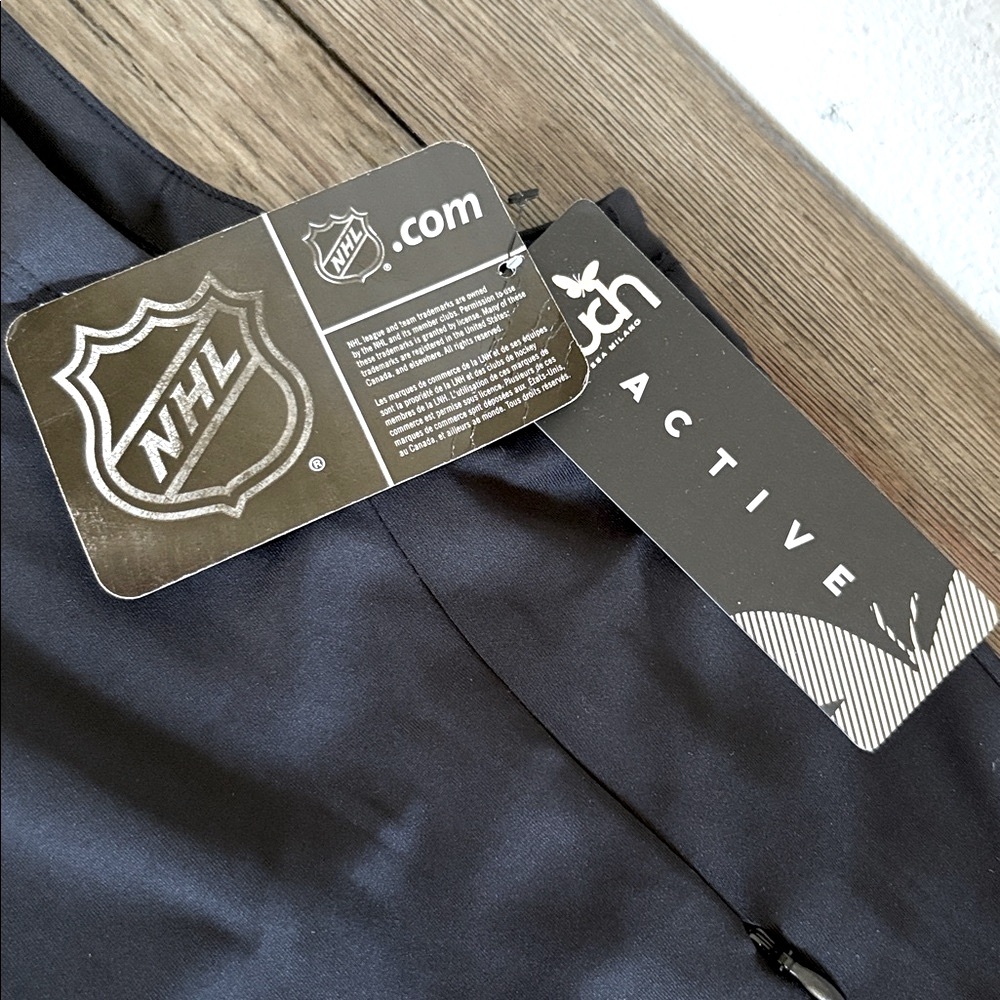 NWT [Touch by Alyssa Milano] Anaheim Ducks NHL Activewear Full-Zip Vest Womens L - Picture 9 of 12